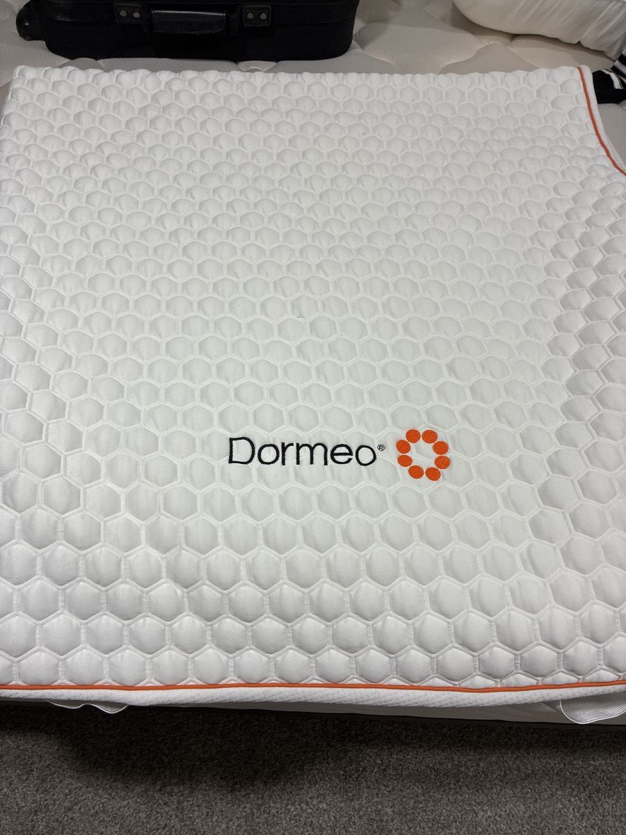Dormeo Octaspring Mattress Topper White - Memory Foam & Breathable Hexagonal Design
