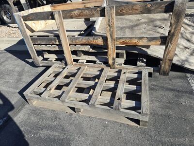 free firewood / pallets