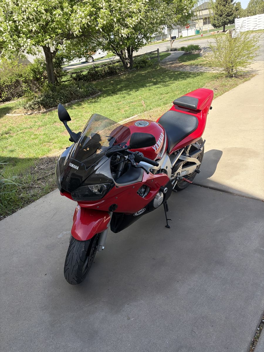 2002 Yamaha YZF R6