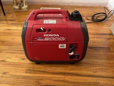 Honda EU2000i Inverter Generator - Reliable Portable Power