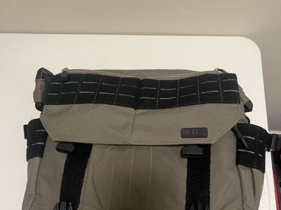 511 Messenger Bag (green and black)