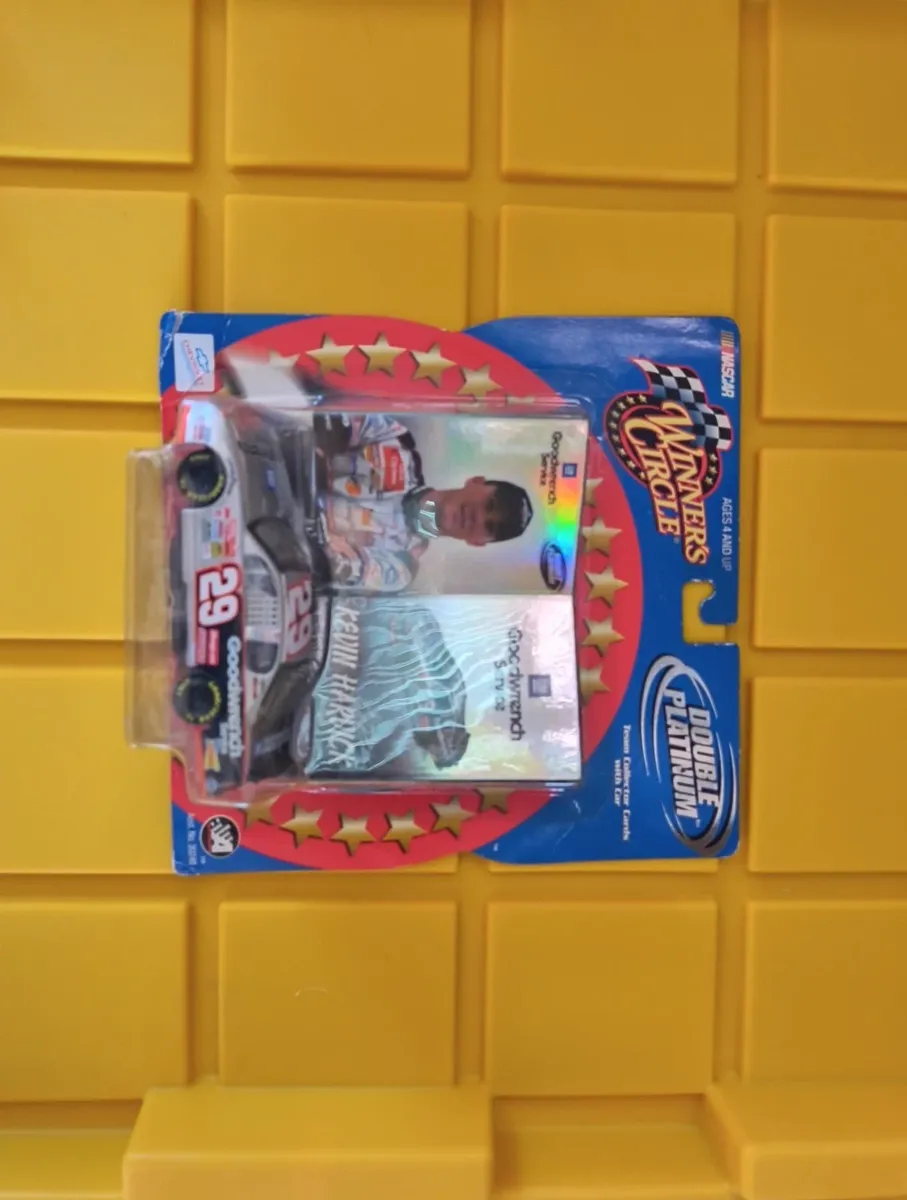 Winners Circle Double Platinum Kevin Harvick # 29 1:43 t NASCAR - GOODWRENCH NIP