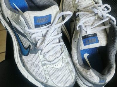 Nike Dart 7 (Women's 8.5)