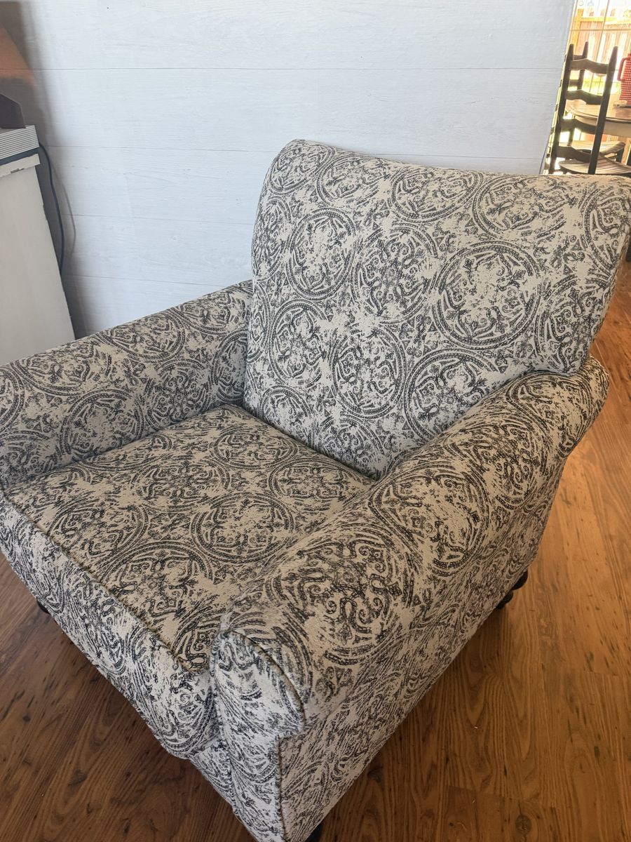Chaise Chair