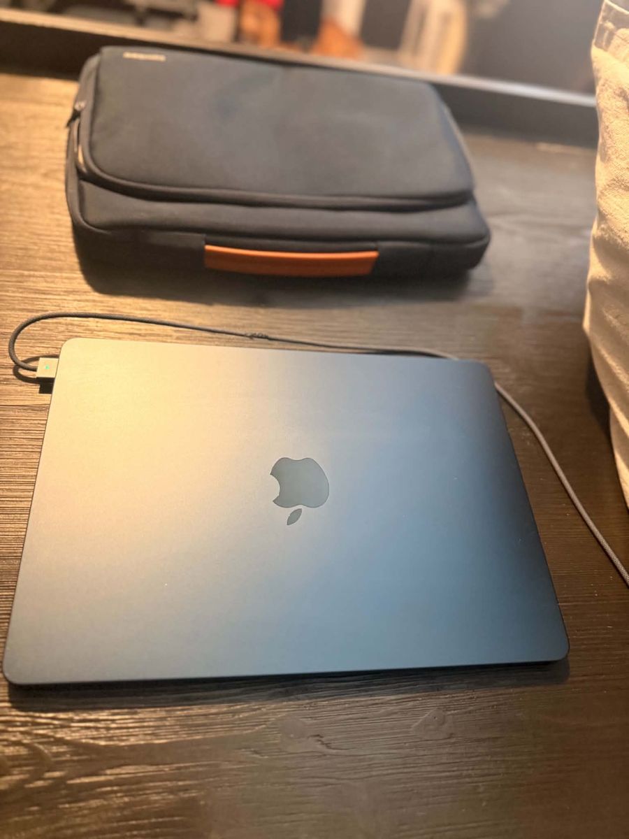 Apple Macbook Air M2