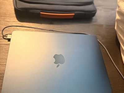 Apple Macbook Air M2