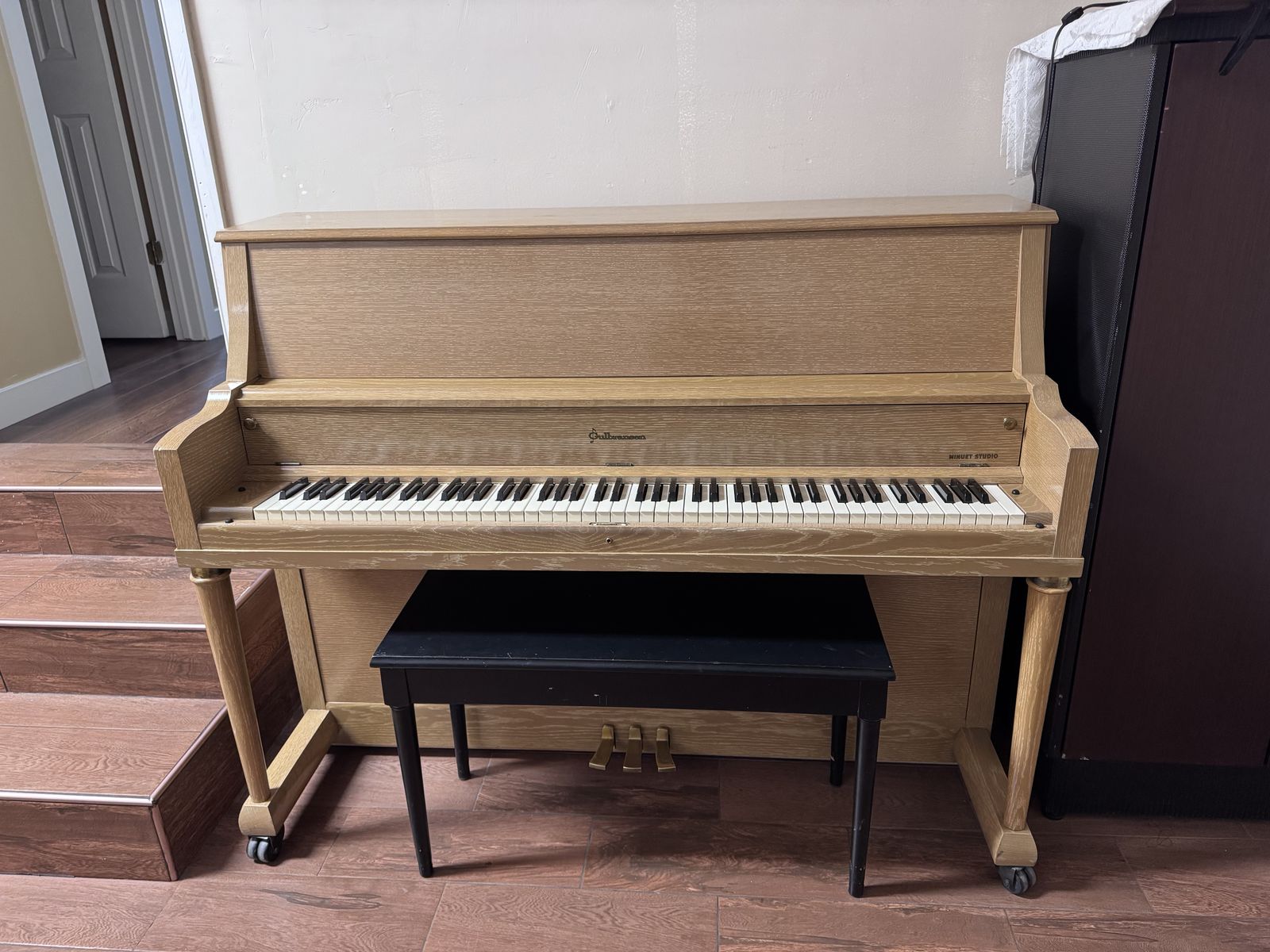 Gulbransen upright piano with bench