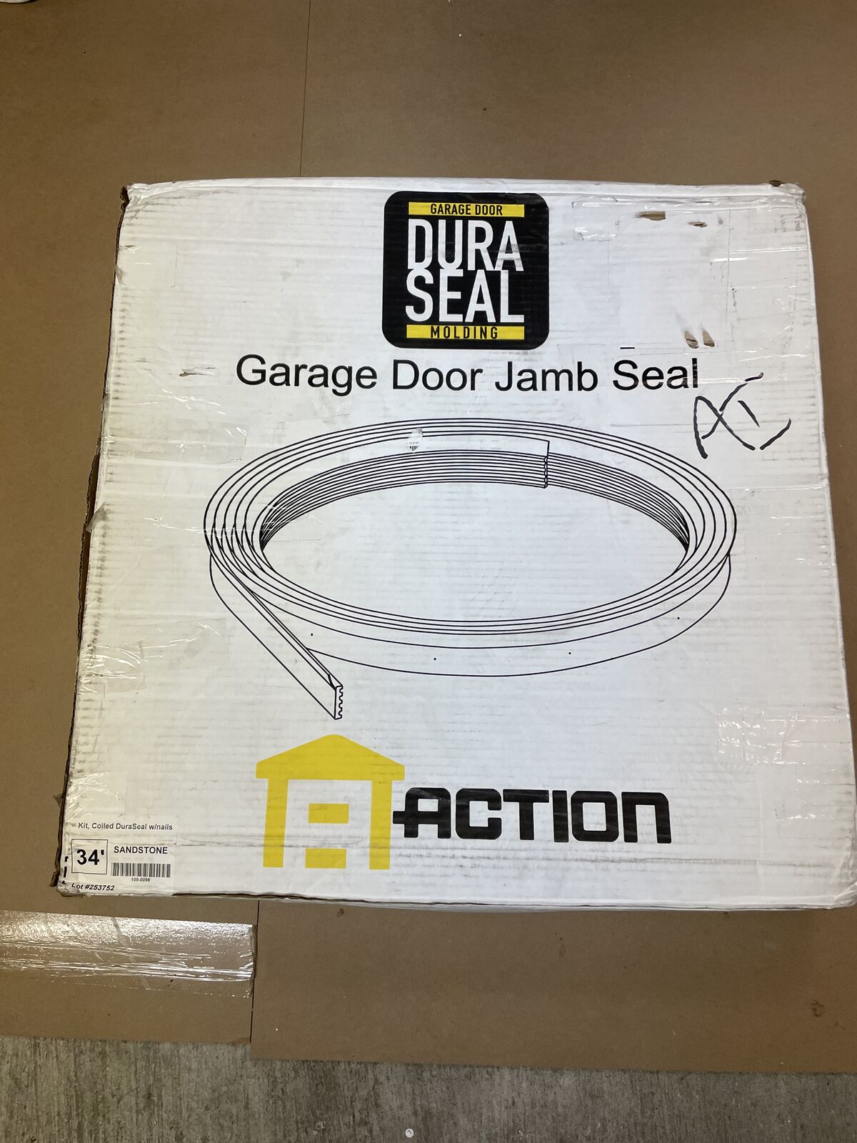 DuraSeal Garage Door Jamb Seal Kit – 34 ft – Sandstone – New