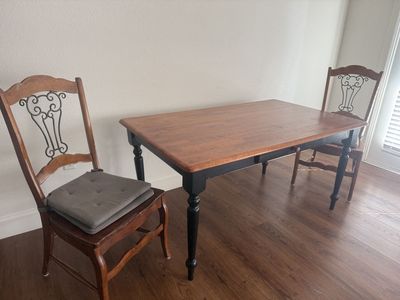 Beautiful wood kitchen table and two very well-built chairs