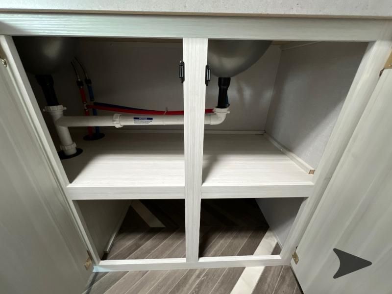 Main image 33