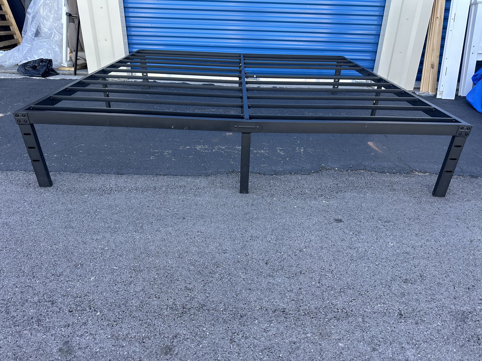 King Metal Platform Bed