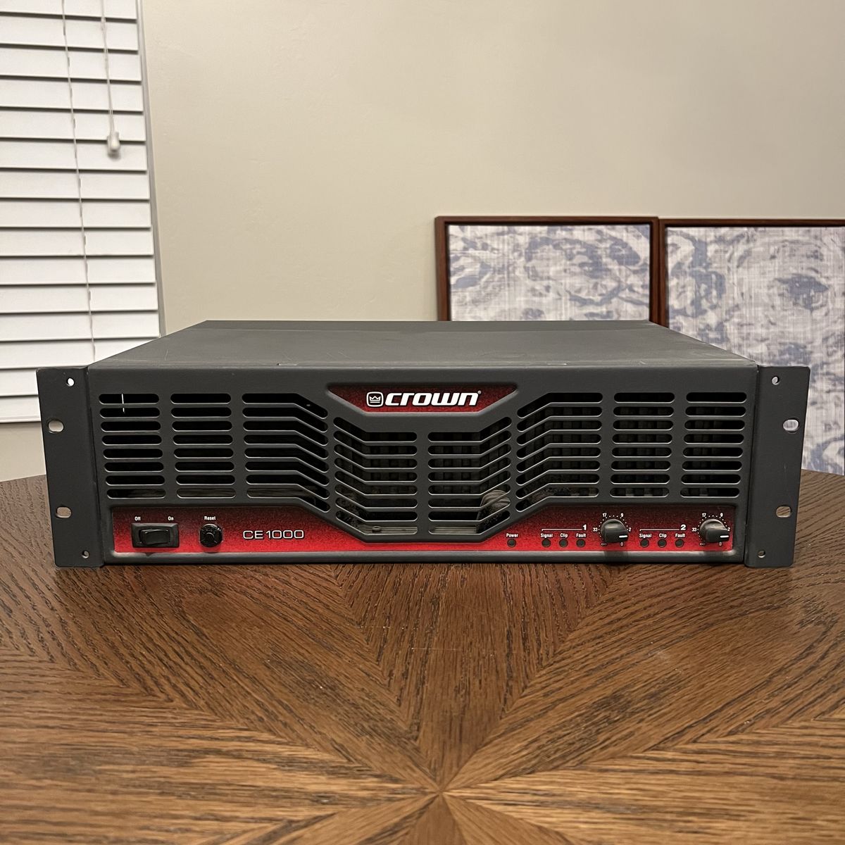 Crown CE-1000 Power Amplifier