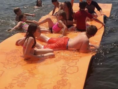 Aqua Lily Pad 22ft Big Kahuna