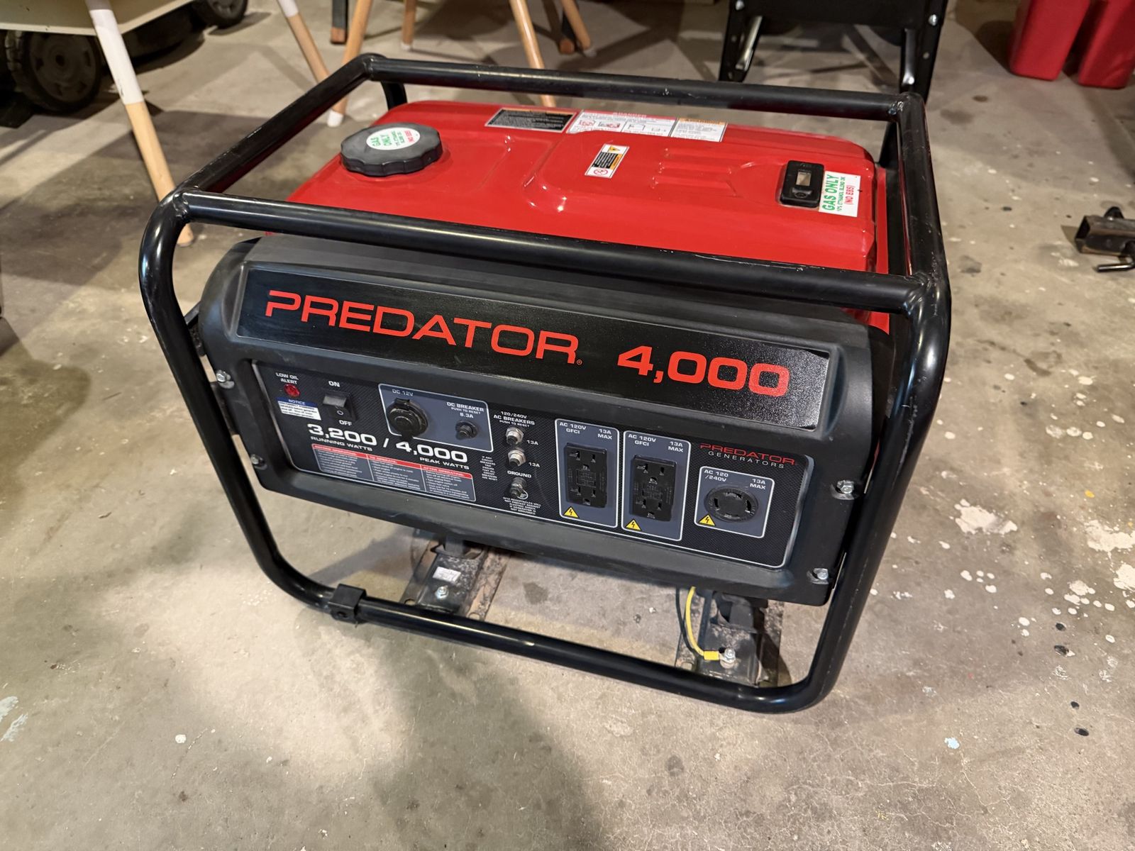 Predator 4000 Generator W / 240V