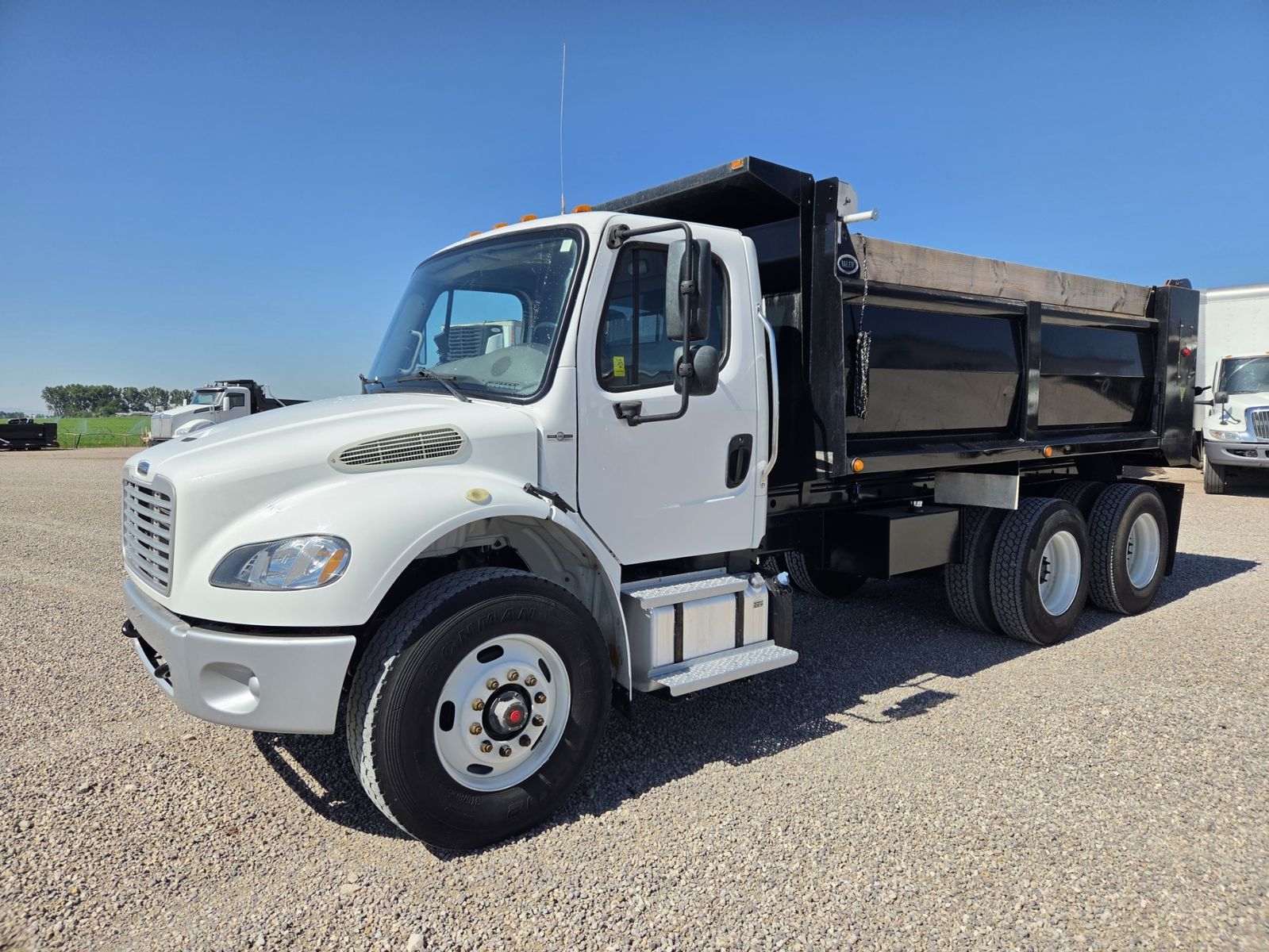 2019 FREIGHTLINER BUSINESS CLASS M2 106