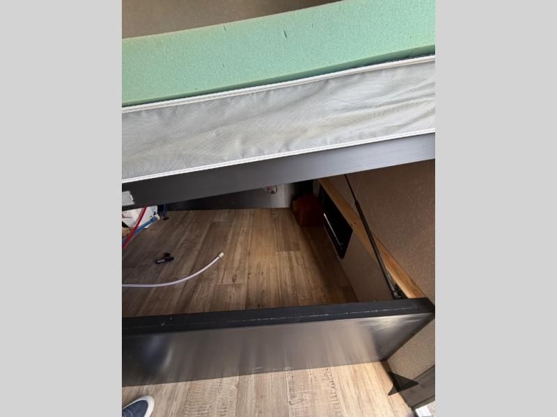 Main image 12
