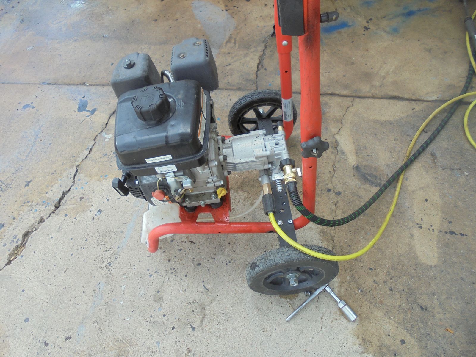 Main image 4