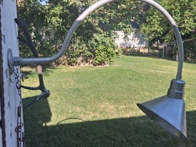 Vintage-Style Gooseneck Barn Light - Outdoor Wall Sconce - Industrial Farmhouse Fixture