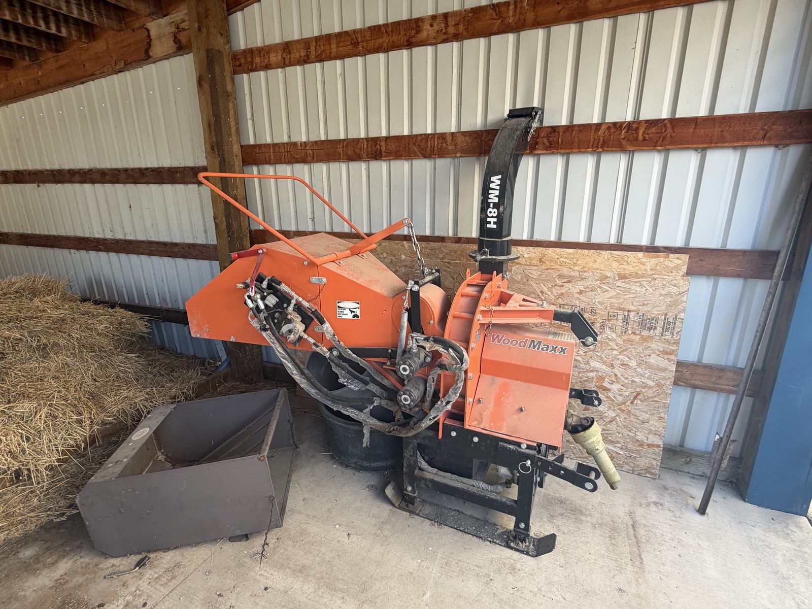 WoodMaxx WM-8H Hydraulic PTO Wood Chipper – 8" Capacity