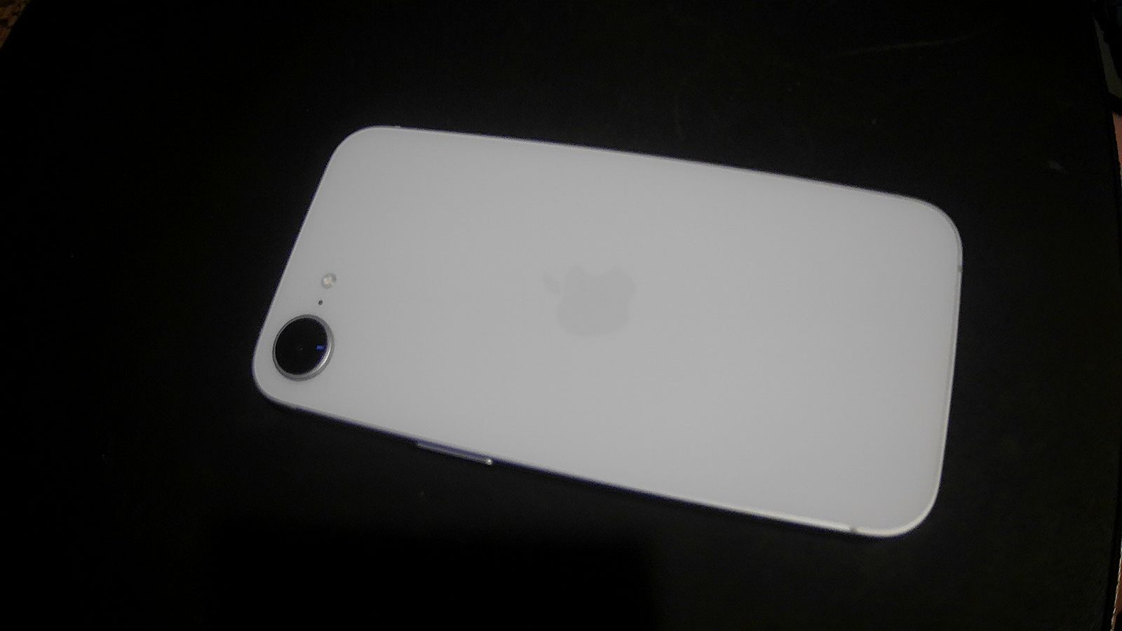 Apple iPhone 16e 128GB White - Unlocked - open box