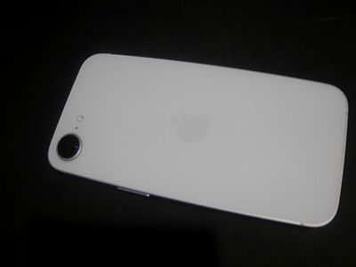 Apple iPhone 16e 128GB White - Unlocked - open box