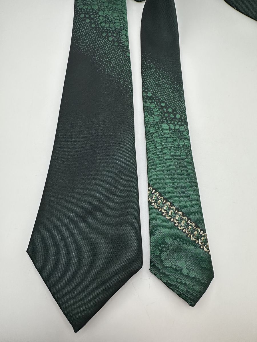 Vintage Green Polyester Necktie Textured Abstract Bubble Pattern Classic 3"