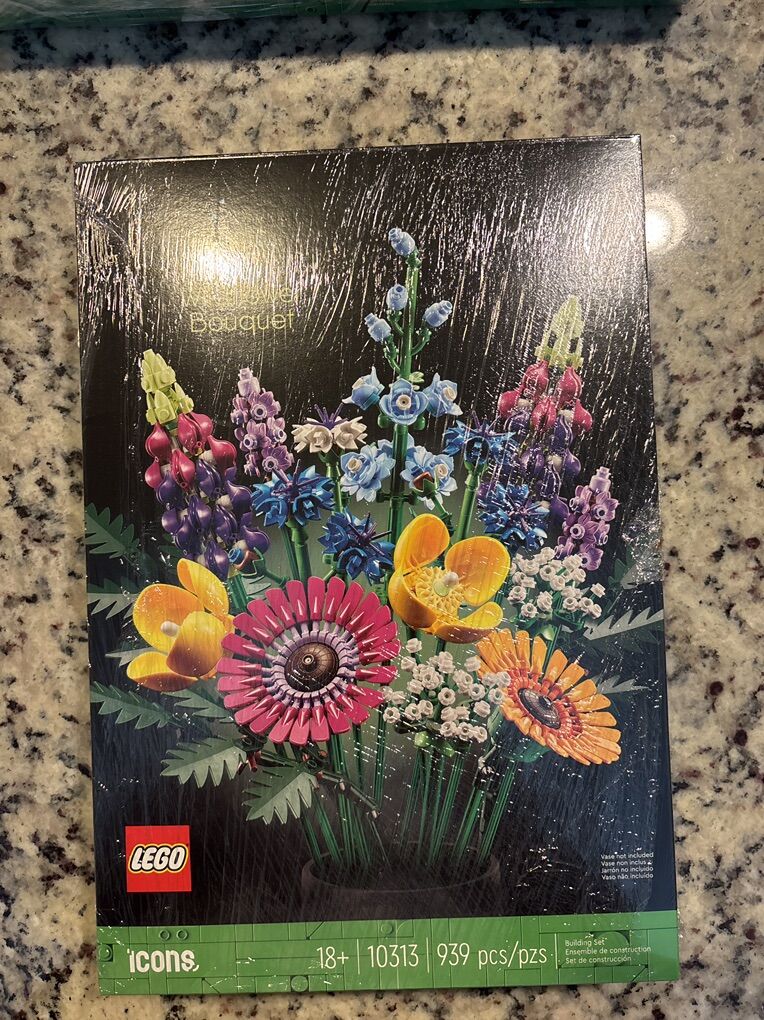 Lego 10313 Wildflower Bouquet (2023)