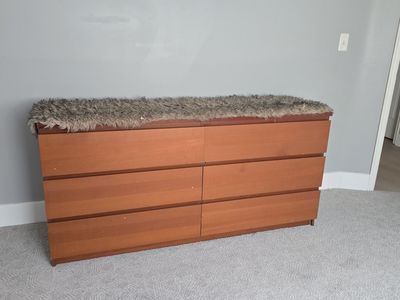 Wooden 6-Drawer Dresser - Mid-Century Style, Spacious Storage