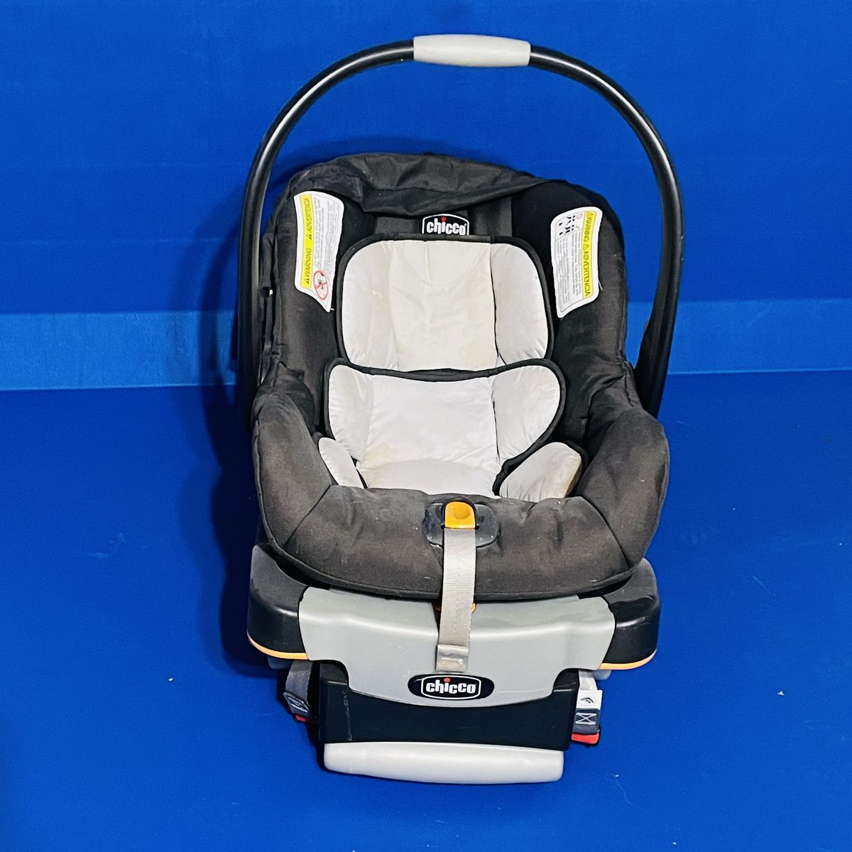 Chicco KeyFit Infant Car Seat with Base - Black/Grey