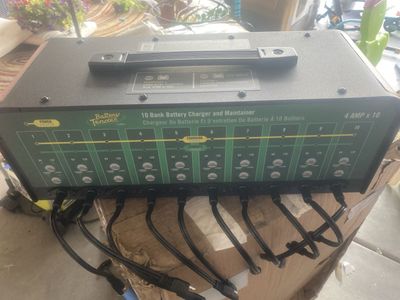 Deltran Battery Tender 10-Bank 4 Amp 6V/12V Battery Charger & Maintainer (021-0134)