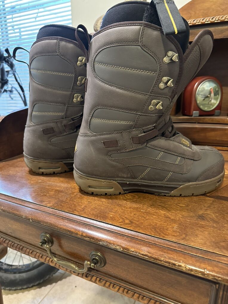 Vans Hi Standard Snowboard Boots