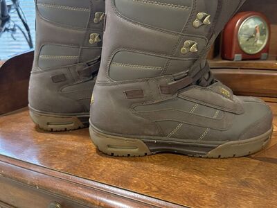 Vans Hi Standard Snowboard Boots