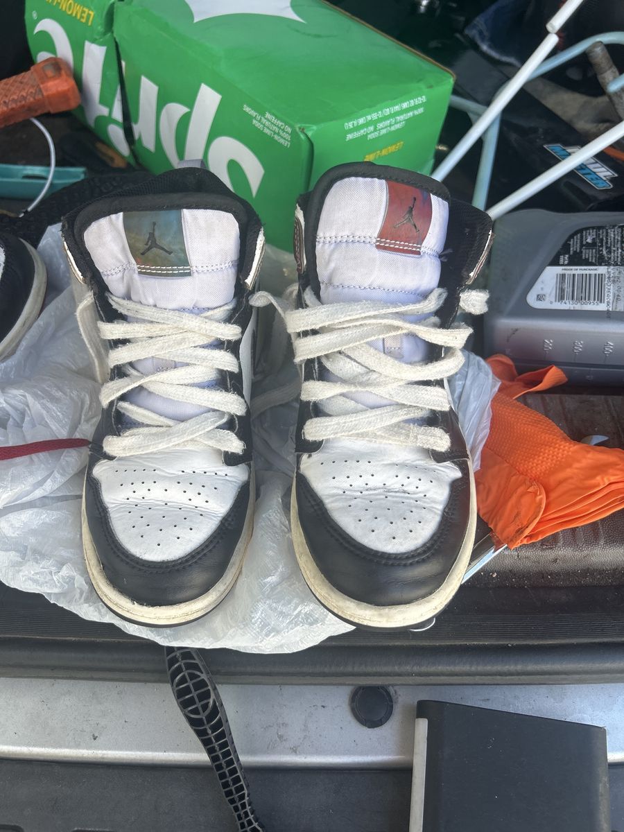 Jordan’s size 1y