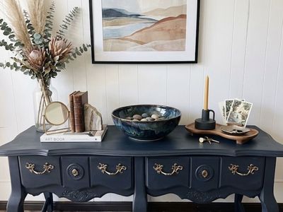Delivery possibly available !Navy Blue French Provincial Console Table with Ornate Brass Pulls - 5 Drawer Entryway Accent