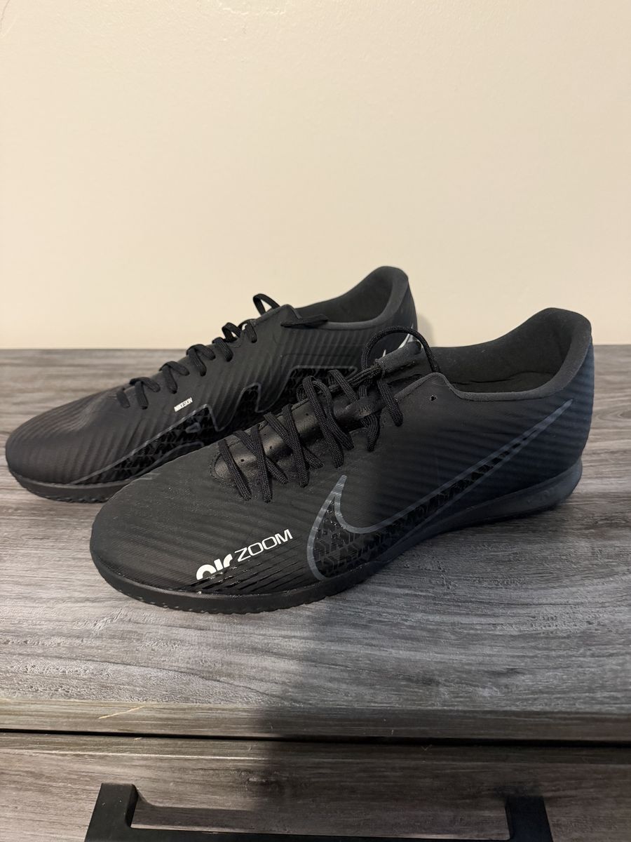 Nike Mercurial indoor soccer shoes