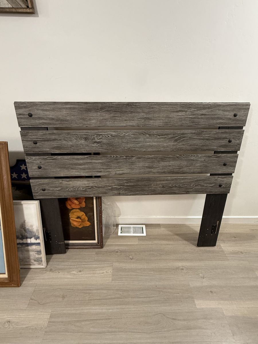 Rustic Gray Wood Headboard - Farmhouse Style