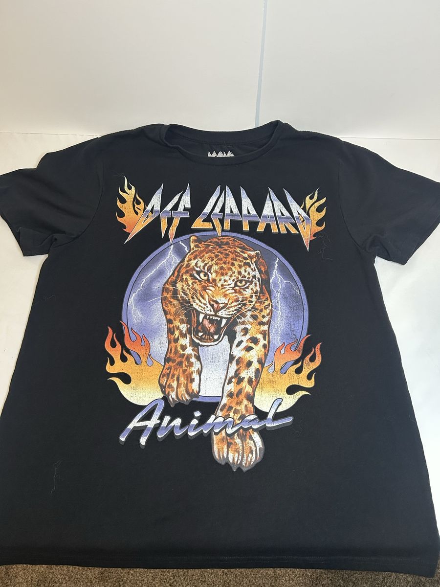 Def Leppard "Animal" Graphic T-Shirt - Men's Black, Size Large