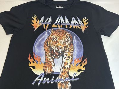 Def Leppard "Animal" Graphic T-Shirt - Men's Black, Size Large