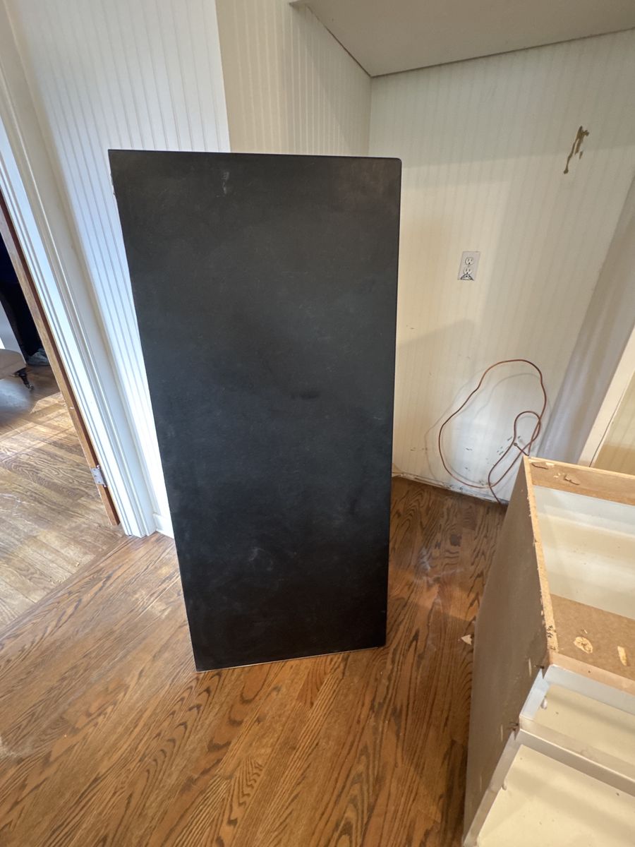 Main image 3