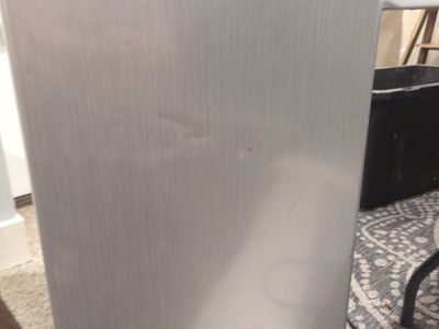 4.4 cubic foot minifridge