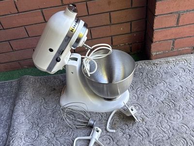 Kitchenaid Classic mixer