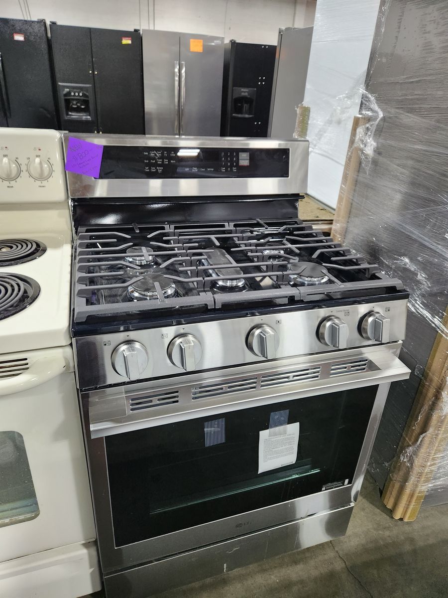 Brand New! LG Stainless Steel Gas Range with Convection & Air Fry Oven