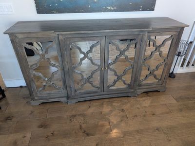 Hardwood Mirrored Hutch