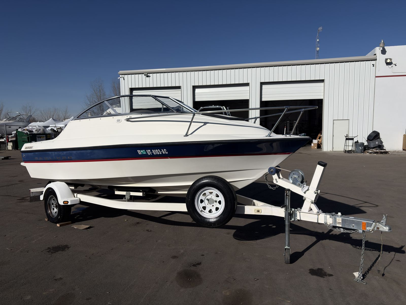 2004 Bayliner 192 Cuddy