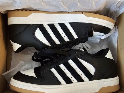 Boys NEW Adidas basketball shoes size 6