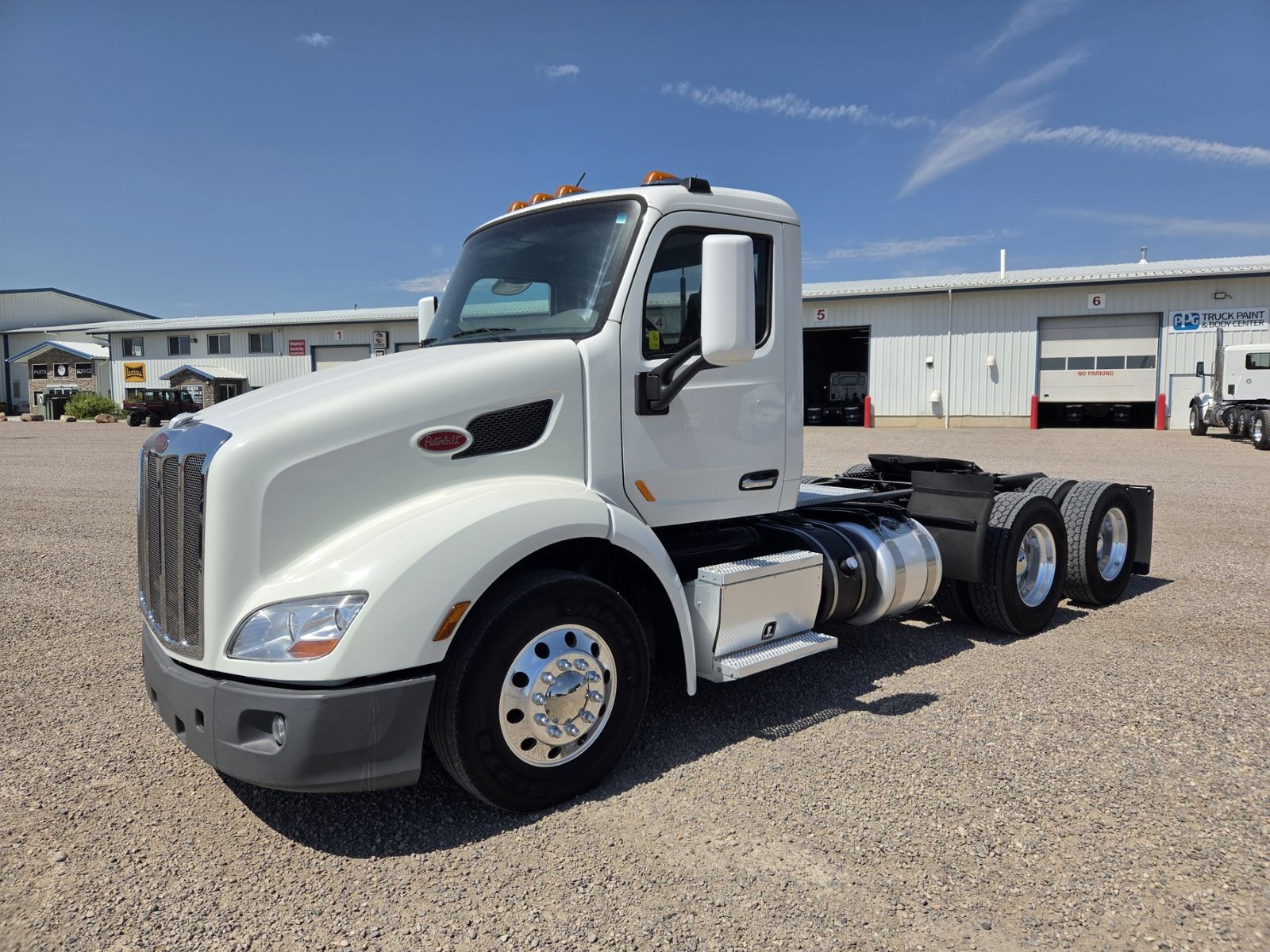 2015 PETERBILT 579