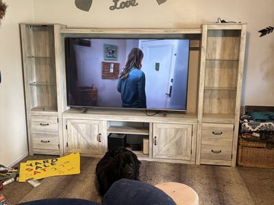 Entertainment center