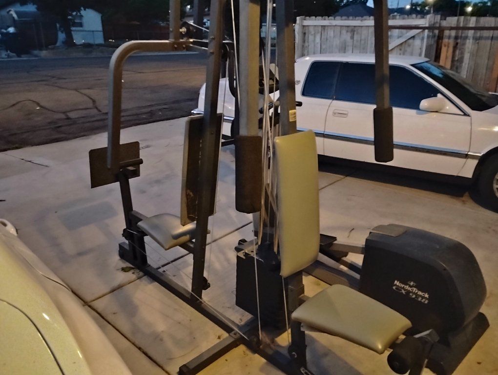 NordicTrack CX 938 Elliptical & Multi-Station Home Gym Combo, Good Condition