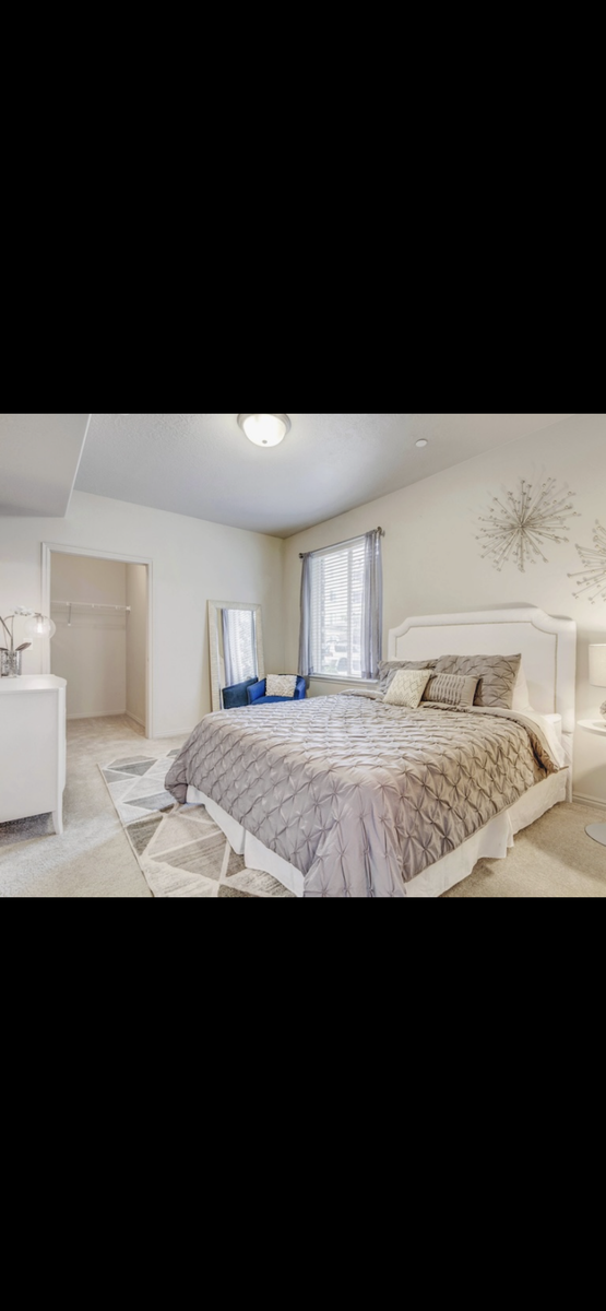 Private Room & Office!!