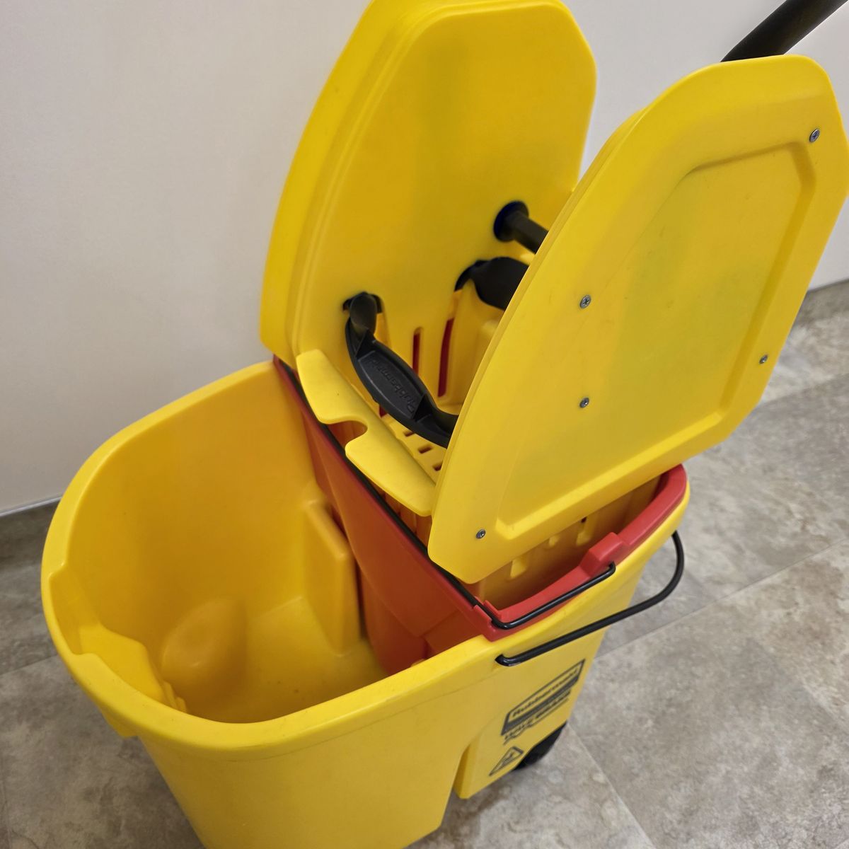 Clean Room Mop Bucket with Dirty Water Separator